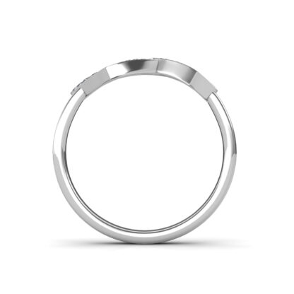 Front view of white gold interlocking diamond heart ring
